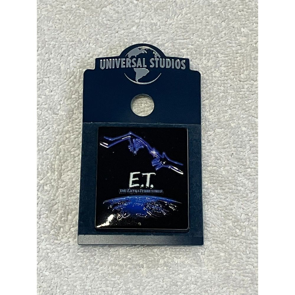 Universal Studios Florida ET the Extraterrestrial Finger Touch Pin NEW on Card!